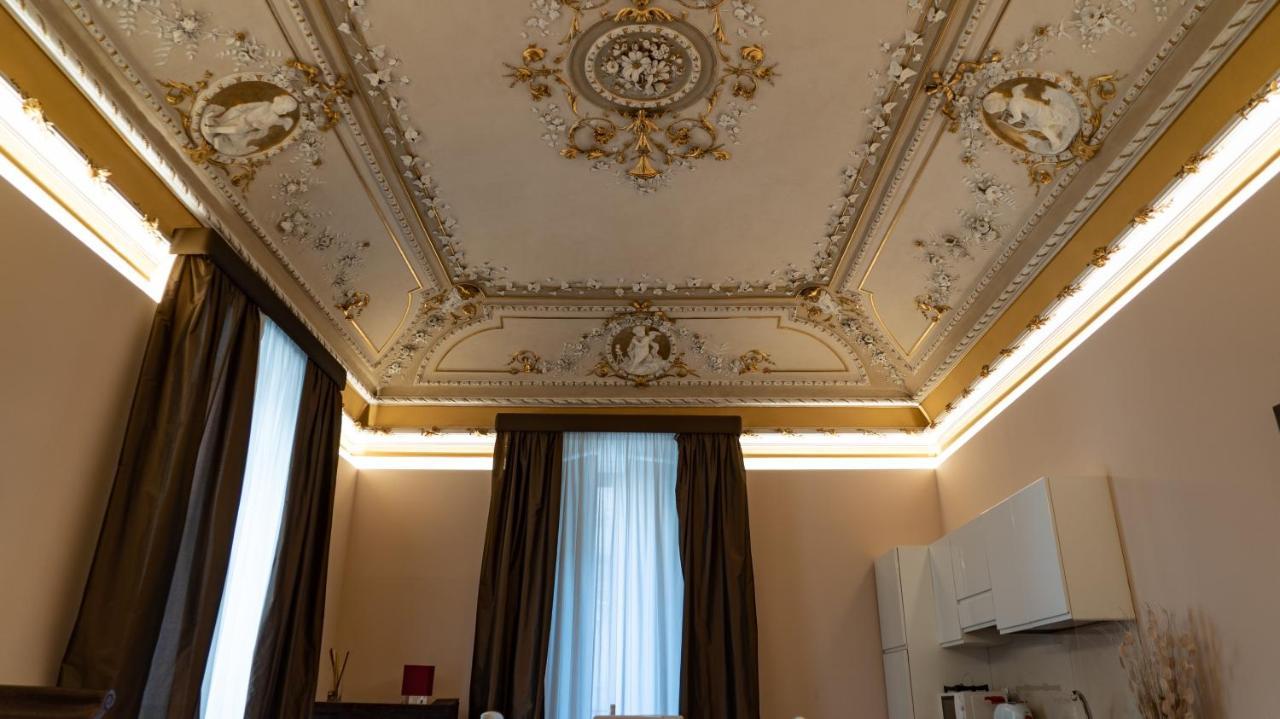Duca Di Sarro Le Suites Catânia Exterior foto